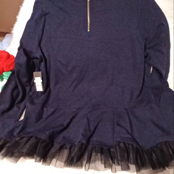 ❤️ Crown & Ivy Top 1X NWT ❤️ - Picture 8 of 9